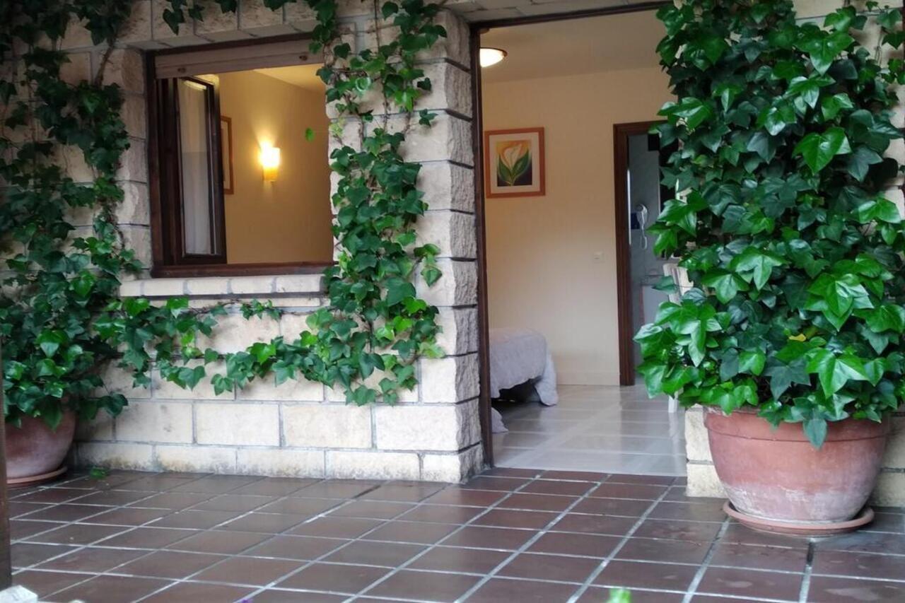 Hotel Rural "La Ruta De Cabrales" Con Exterior foto