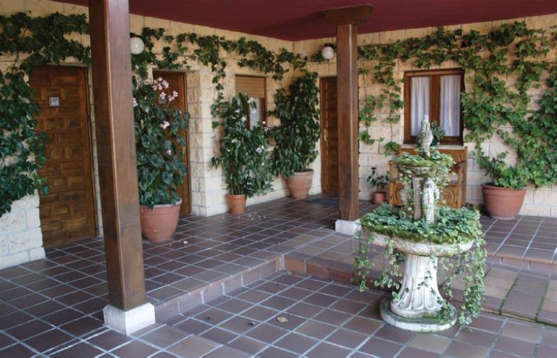 Hotel Rural "La Ruta De Cabrales" Con Exterior foto
